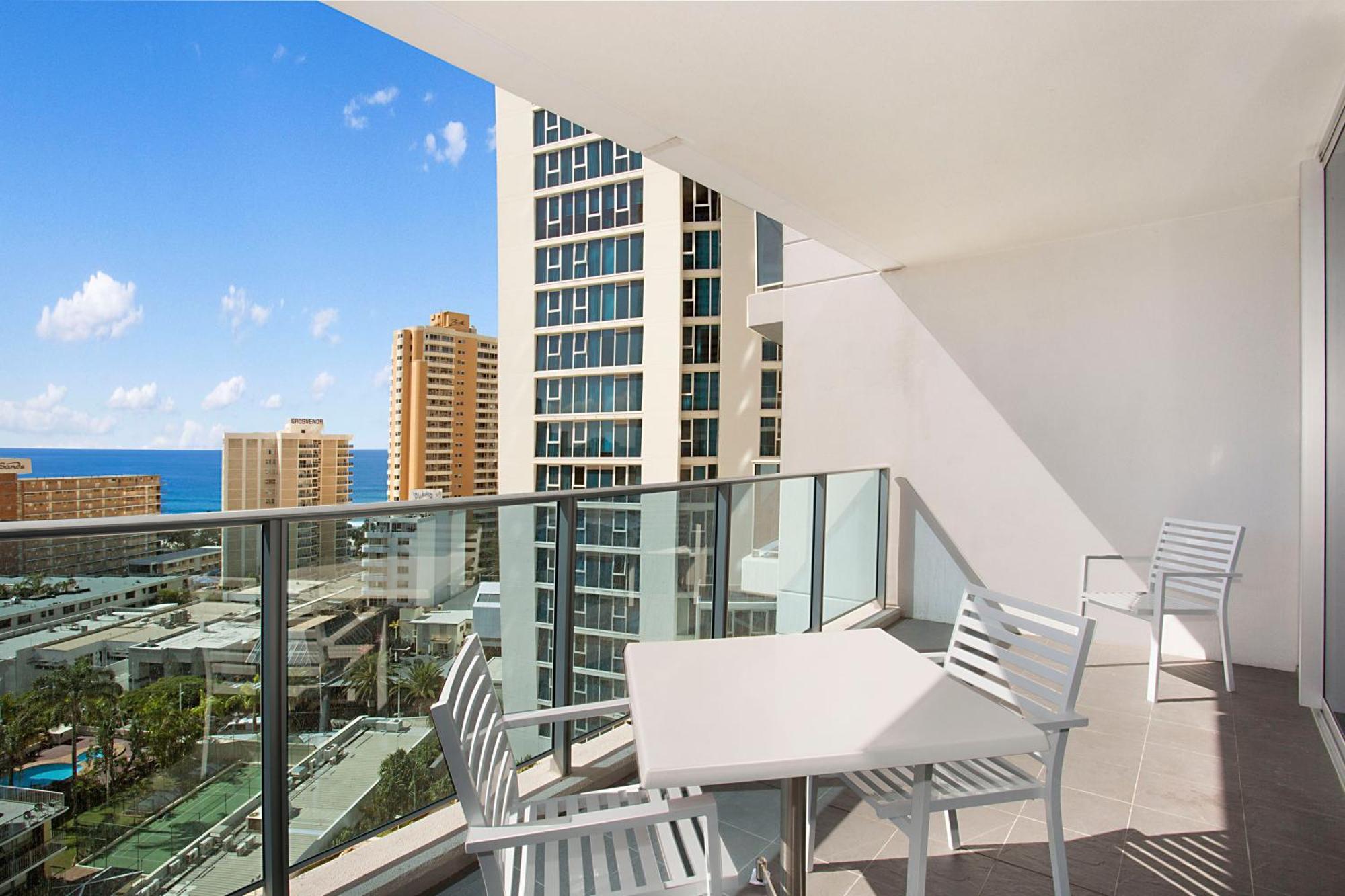 Number 1 H Residences - Wifi, Parking & More By Gold Coast Holidays Экстерьер фото