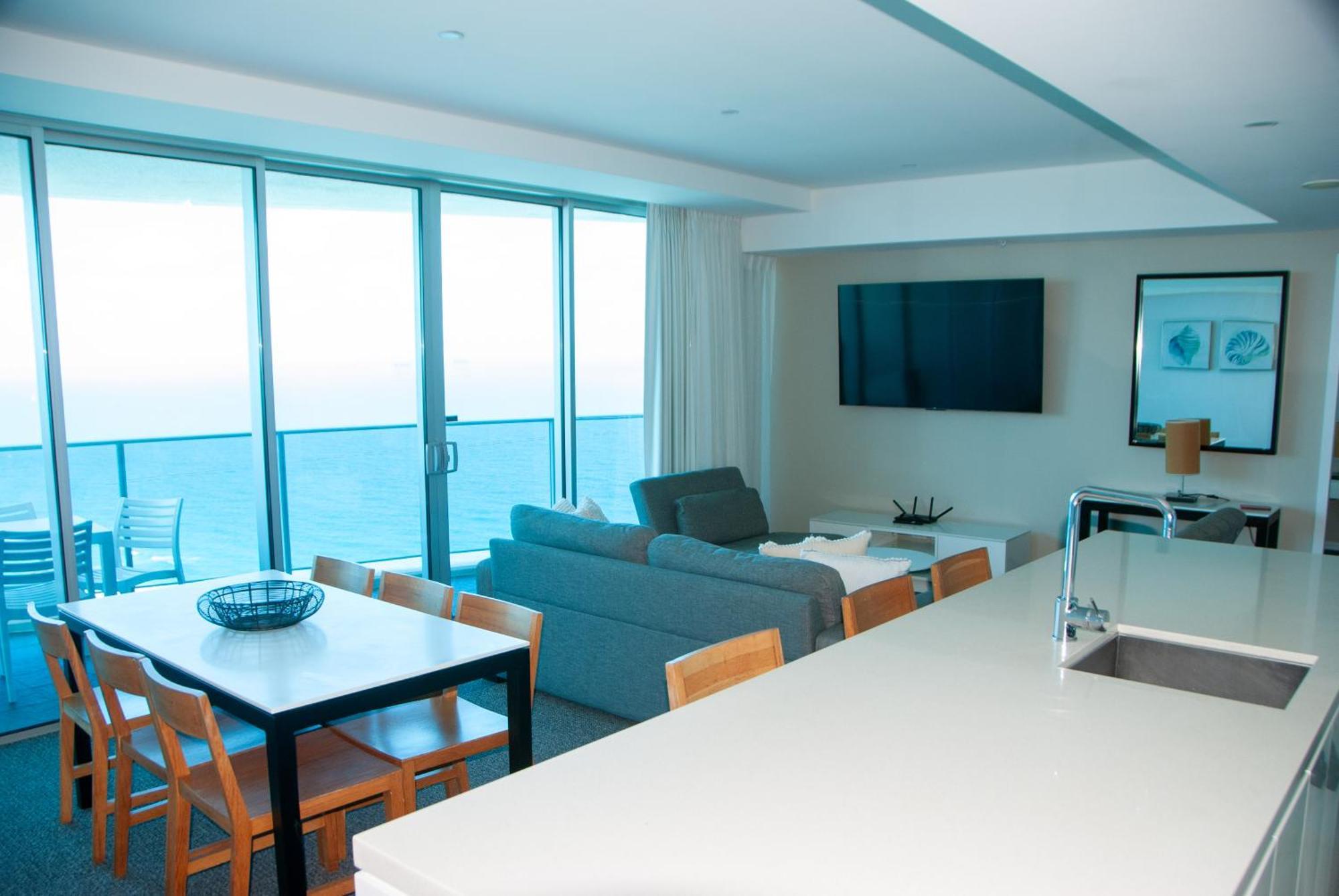 Number 1 H Residences - Wifi, Parking & More By Gold Coast Holidays Экстерьер фото