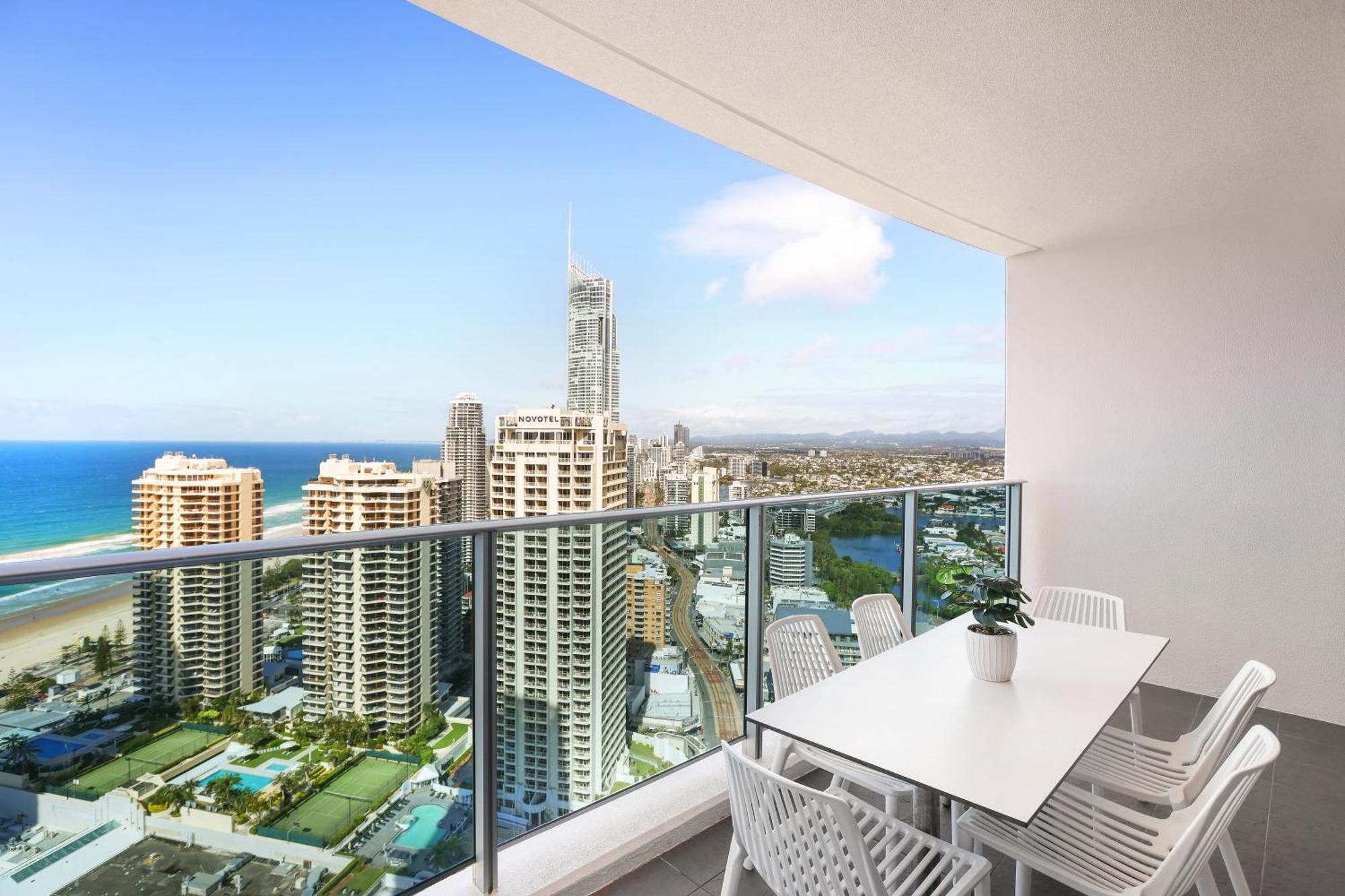 Number 1 H Residences - Wifi, Parking & More By Gold Coast Holidays Экстерьер фото